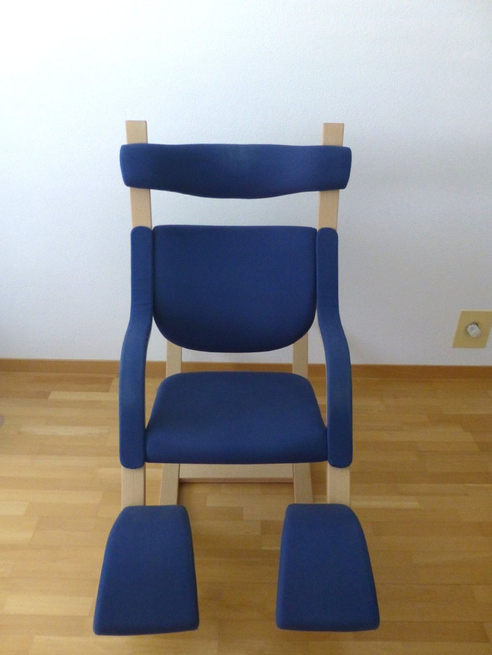 Varier Poltrone: Varier Gravity Balans ergon. Relaxsessel, Opsvik (Abholung) – Usato da Hombrechtikon venduto da Squalo13 5