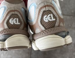 ASICS SportStyle GEL NYC Unisex  baskets cream/air blue 42.5