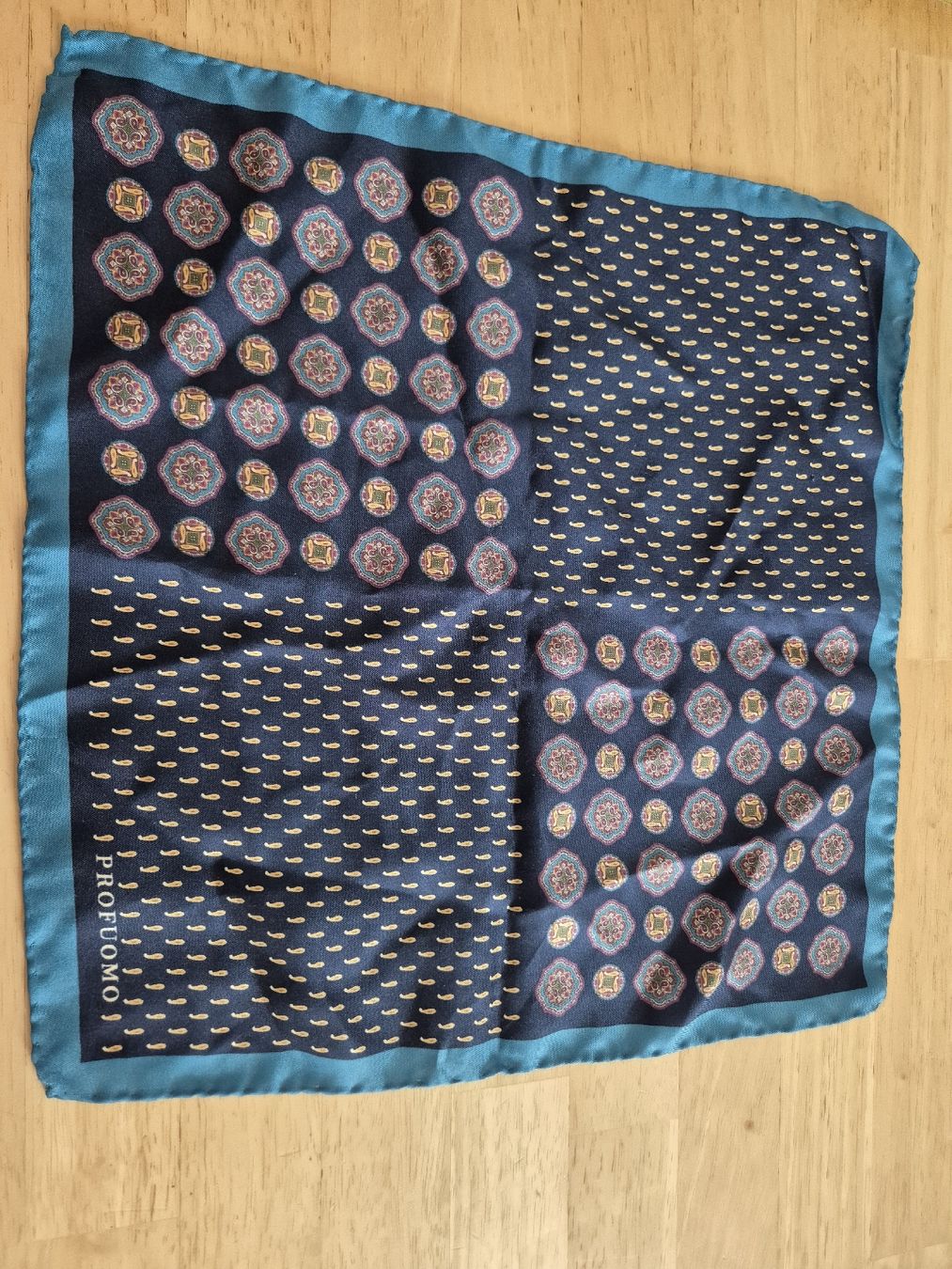 Krawatten: Profuomo Einstecktuch / Pochette Seide blau gemustert  – Gebraucht aus Zürich von Inanina