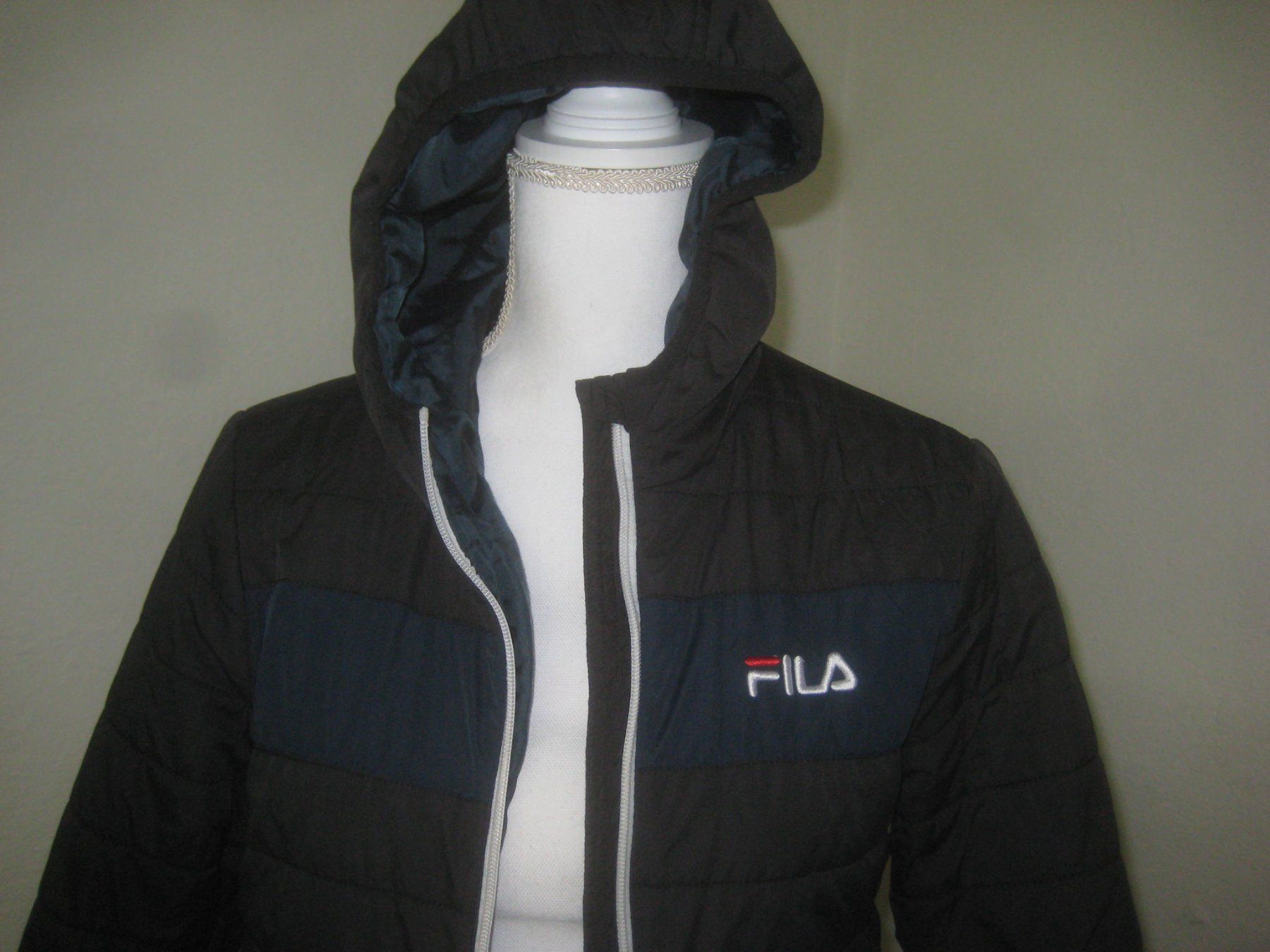 Fila Vestes & Manteaux: KNABEN  JACKE – D'occasion à Uster par flocke1 1