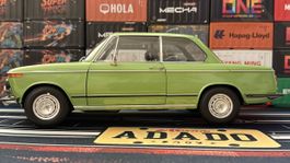 BMW 2002 tii grün Massstab 1:12 !