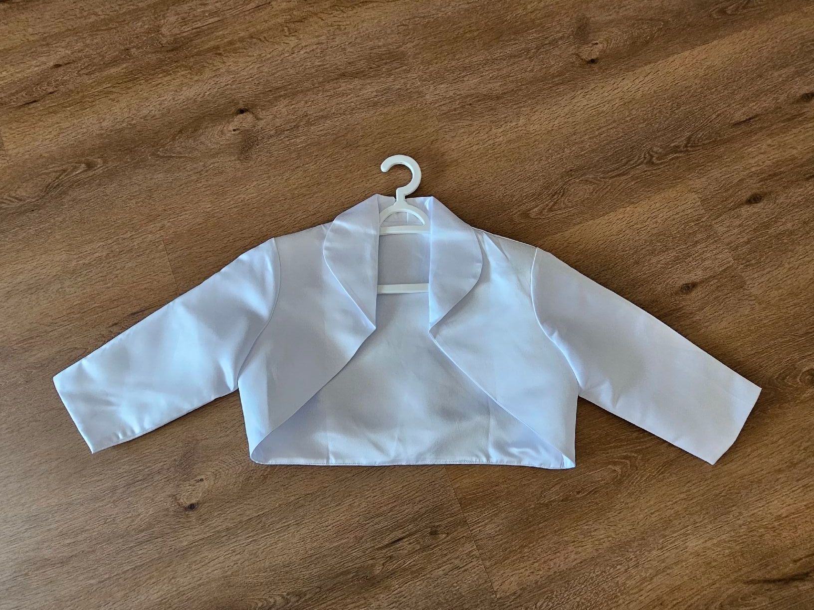 Bolero: Satin Bolero L neu – Nuovo (secondo la descrizione) da Büttikon AG venduto da PAM120319