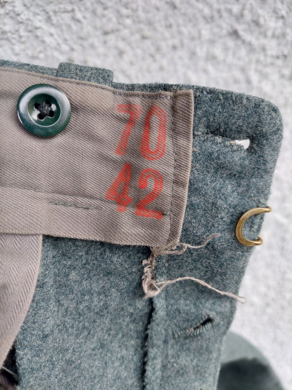 Schweizer Armee Uniformi: Uniform Armee Schweiz Oberteil mit Hose – Usato da Obfelden venduto da Foto_Bild_Kunst_Buch 8