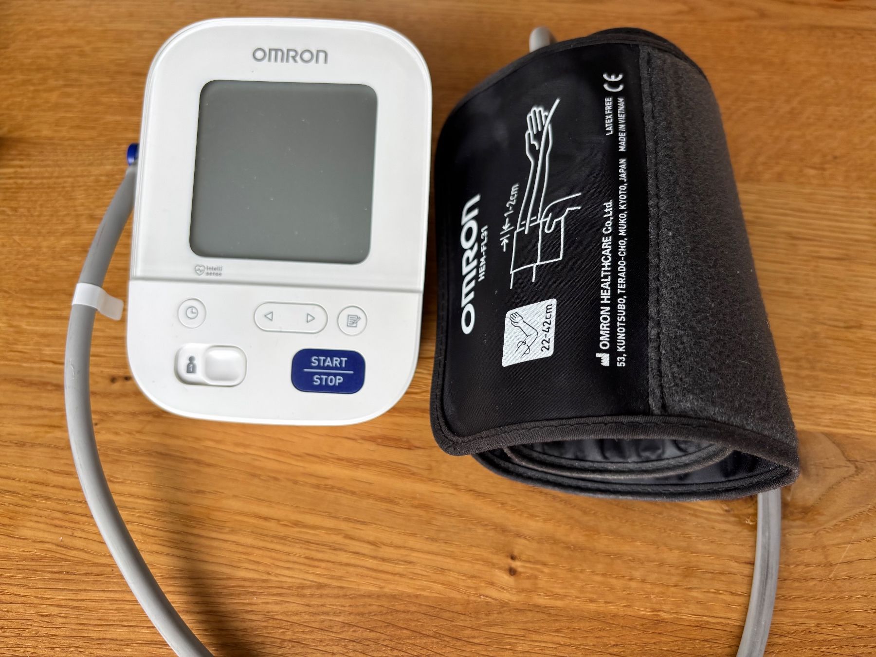 Omron Medizinische Geräte: Blutdruckmessgerät Omron M3 Comfort – Gebraucht aus Sins von sinserin 1