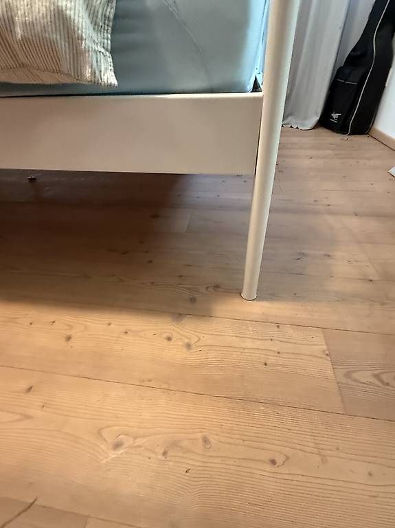Betten: Bett mit Matratze  – Gebraucht aus Steckborn von chi_g9b5 2
