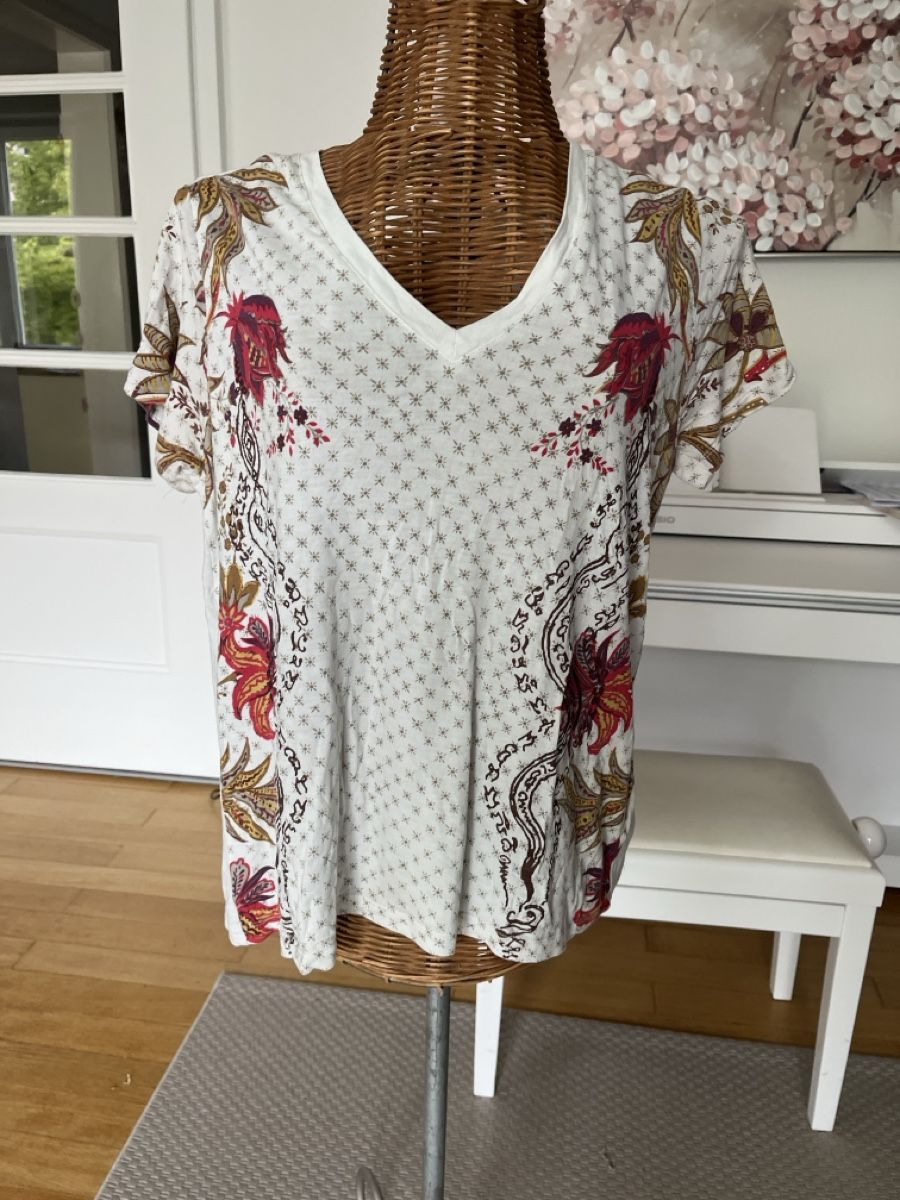 Desigual T-Shirts: Desigual Shirt, S/M – Gebraucht aus Solothurn von Bobesch08