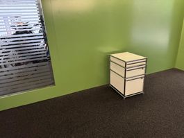 Usm Korpus in weiss Lieferung gratis