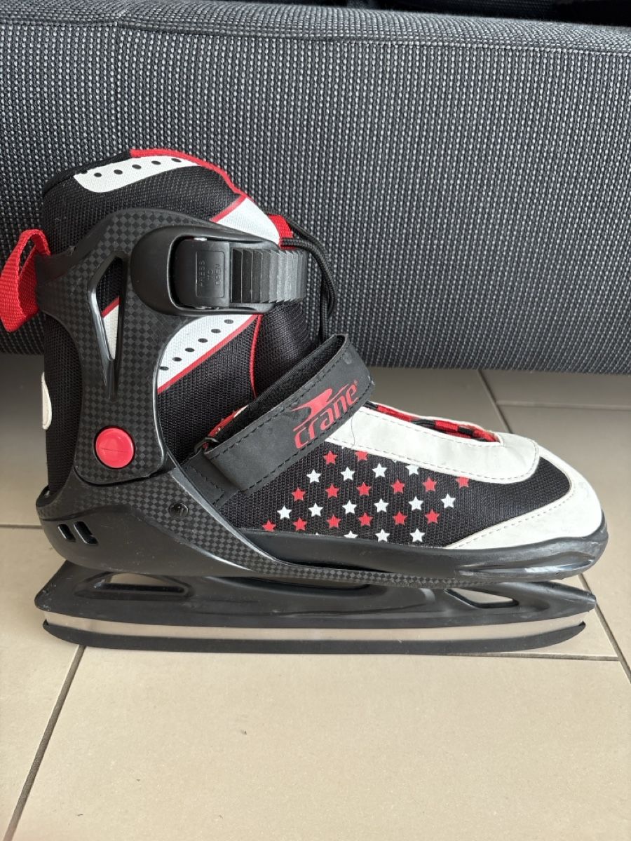 Patins à glace: Grössenverstellbare Schlittschuhe  – D'occasion à Therwil par s.a.r.a.kawa 1