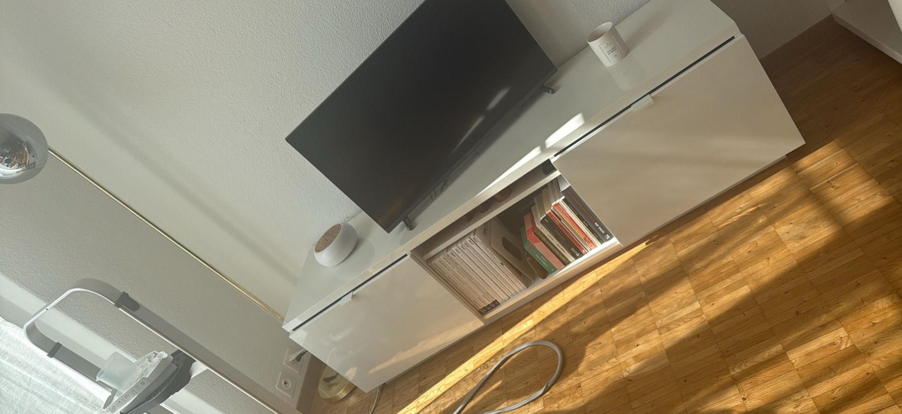 Ikea Mobili TV: Meuble tv – Usato da Bern venduto da sar_l6cp