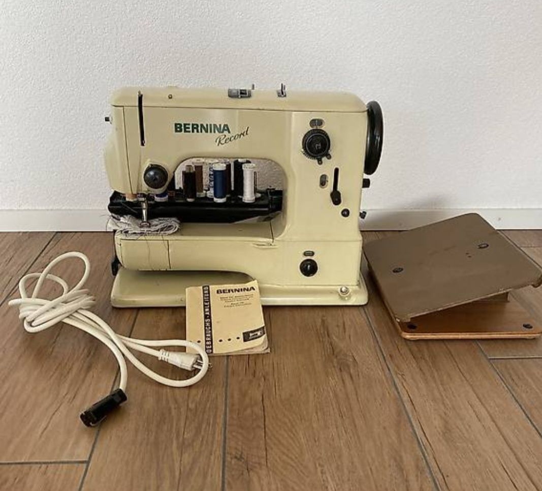 Bernina Machines à coudre: Bernina Nähmaschine – D'occasion à Niederwangen BE par drizabone