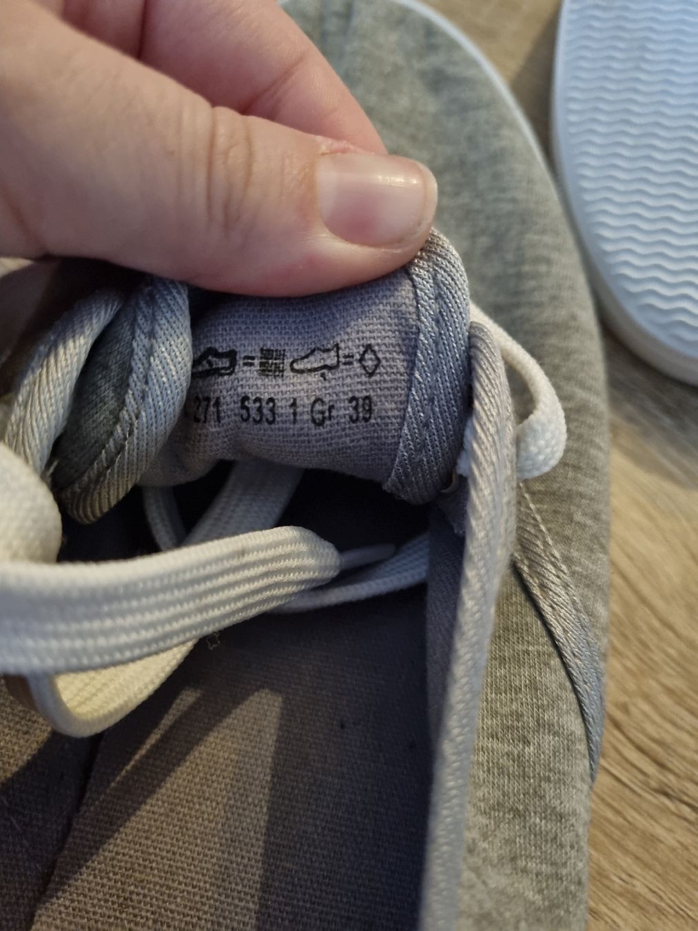 Scarpe da uomo: Sneaker, Grösse 39 – Usato da Mörschwil venduto da mar_t9k9 1
