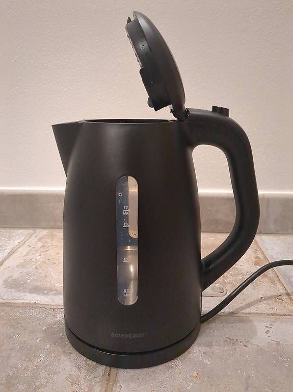 SilverCrest Bollitori: Wasserkocher SILVERCREST 2400W schwarz – Usato da Rüschlikon venduto da Uebermittler 2