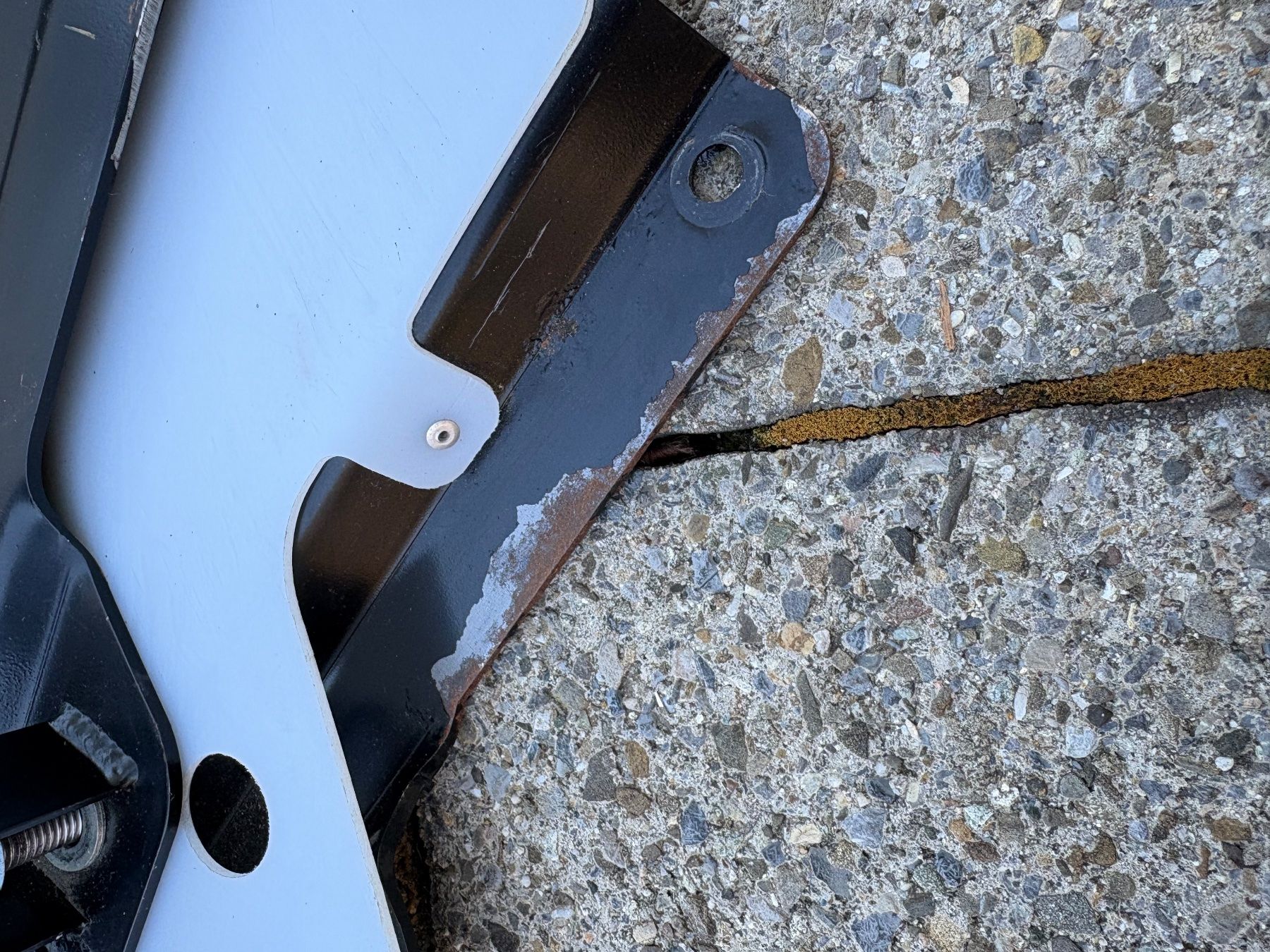 VW Tutti i ricambio: Doppeldrehsitz Konsole VW T5/T6 – Usato da Schwyz venduto da jil_ms9r 6