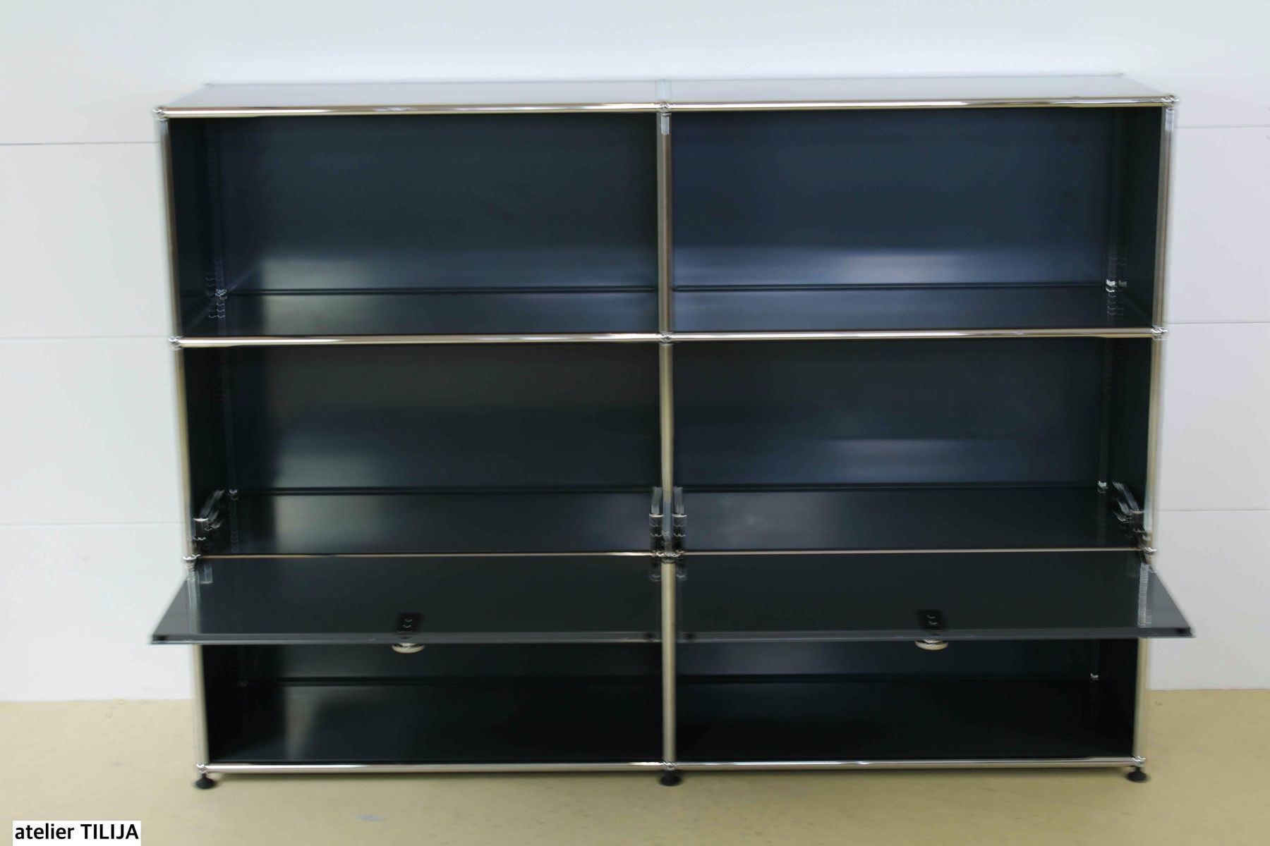 USM Cassettiere: USM Sideboard, Lieferung möglich – Usato da Meinisberg venduto da atelier_TILIJA 1