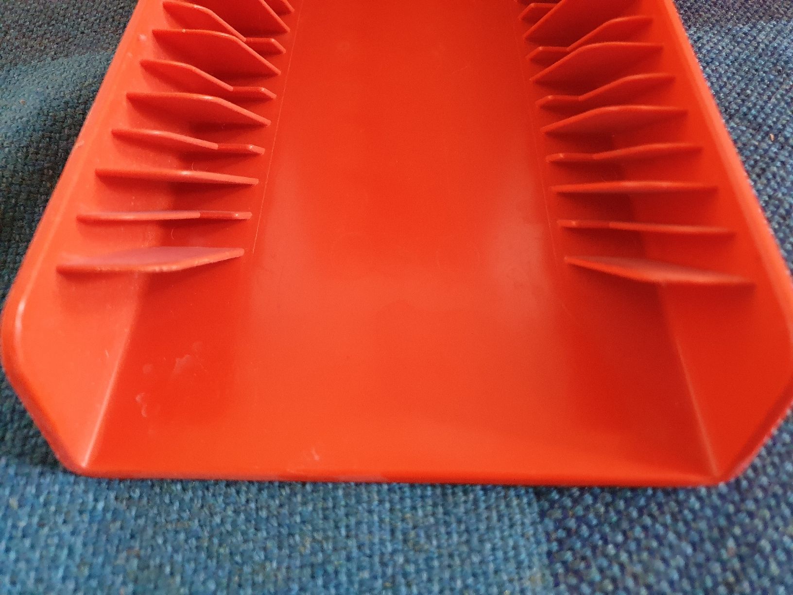 Sonstige Dekorationen & Accessoires: Kassettenständer Orange – Gebraucht aus Meikirch von ern_9pn6 2