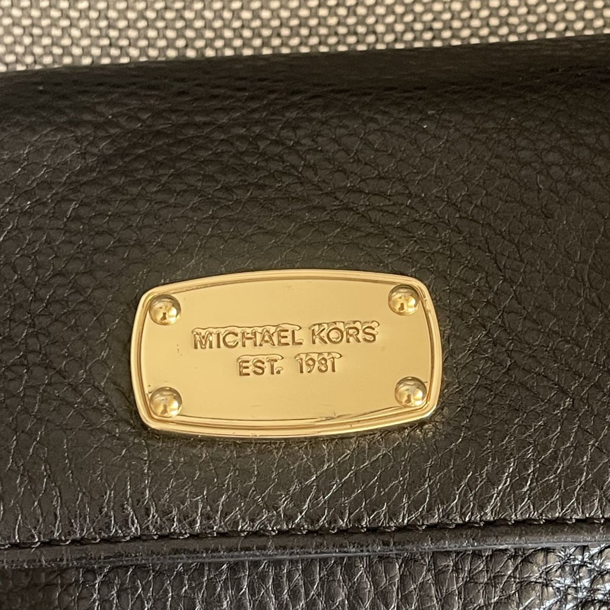 Michael Kors Borse da donna: Schwarze Michael Kors Leder-Umhängetasche – Nuovo (secondo la descrizione) da Bern venduto da dek_7bjd 4