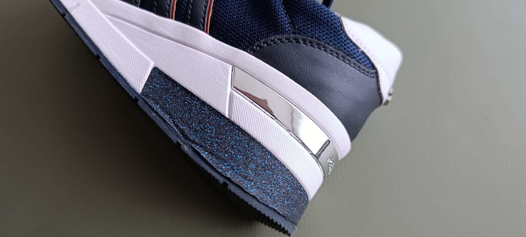 Tom Tailor Scarpe da donna: Sneaker blau weiss Grösse 35  – Usato da Menziken venduto da SianaSiana 2