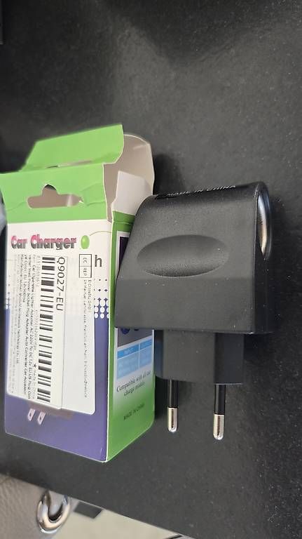 Caricabatterie: Adaptateur 230v 12V chargeur  – Usato da Gilly venduto da Florfil 1