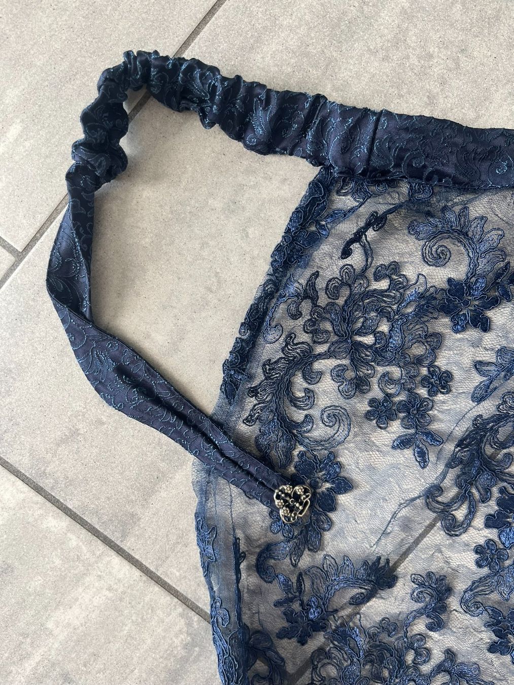 Costumi: TRACHTEN DEISER Dirndl + Schürze Blau – Nuovo (secondo la descrizione) da Otelfingen venduto da Denis_ZH 2