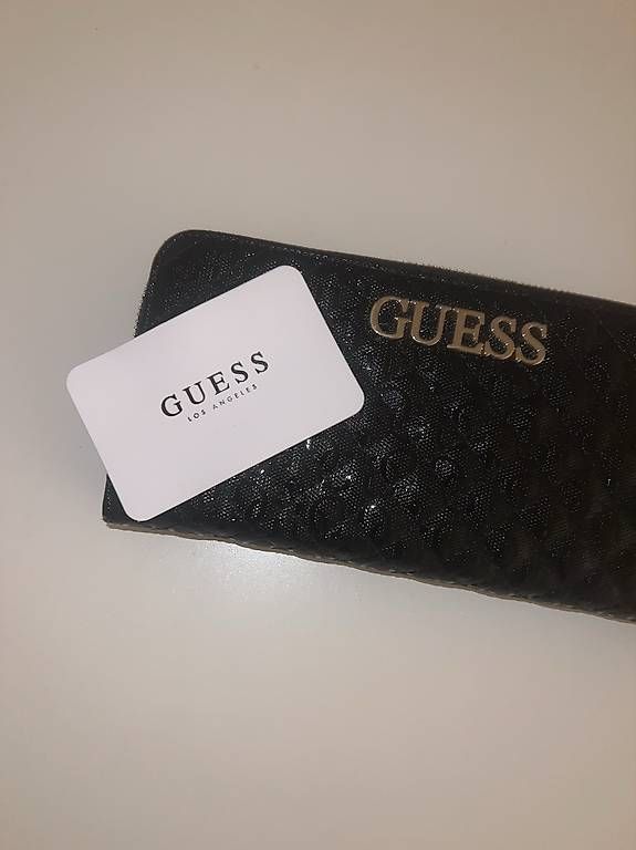 Guess Portamonete: Guess Portemonnaie – Usato da Obergösgen venduto da randomly 4