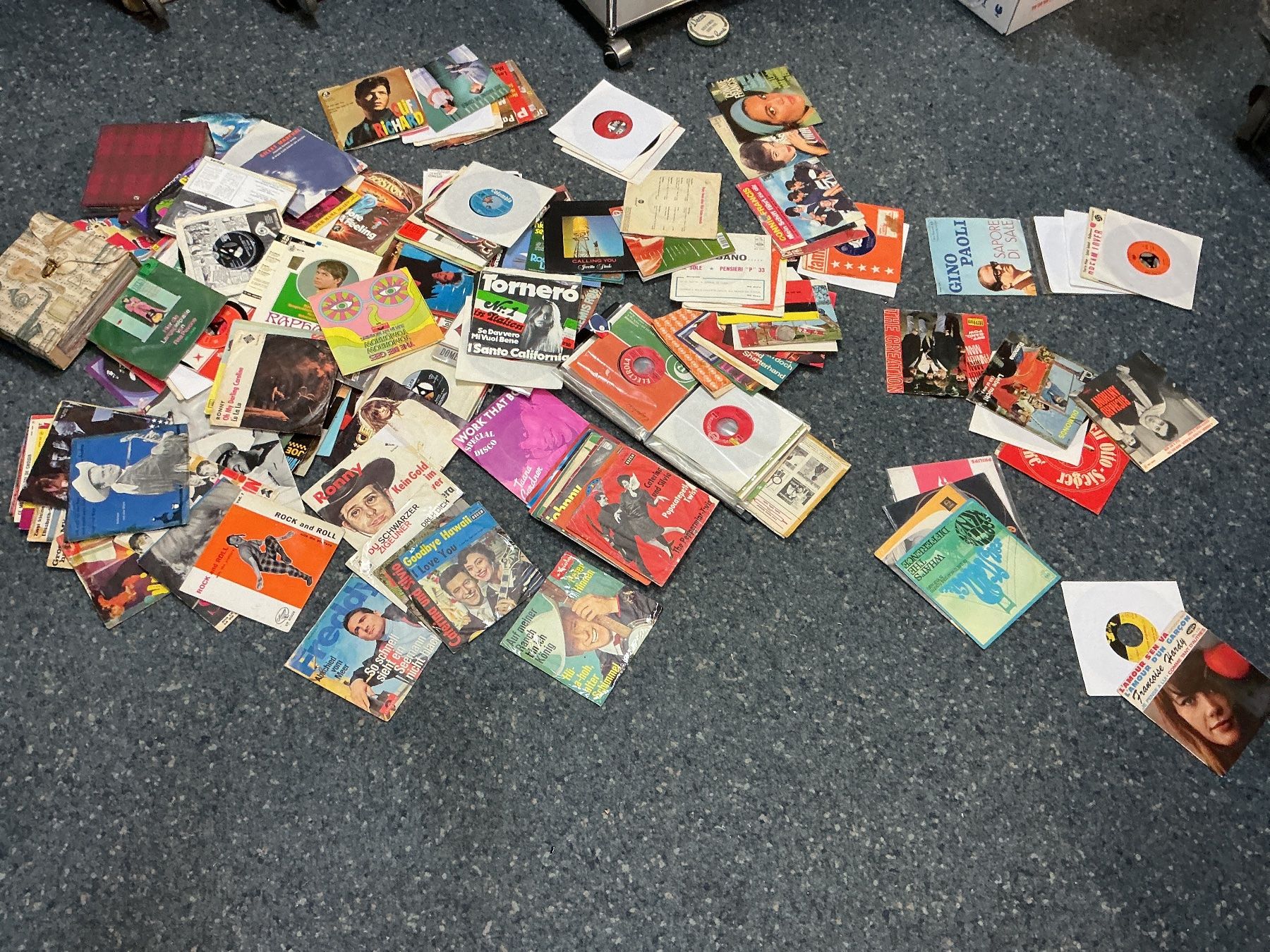 Dischi in vinile: Lot Singles – Difettoso da Bern venduto da vielerart