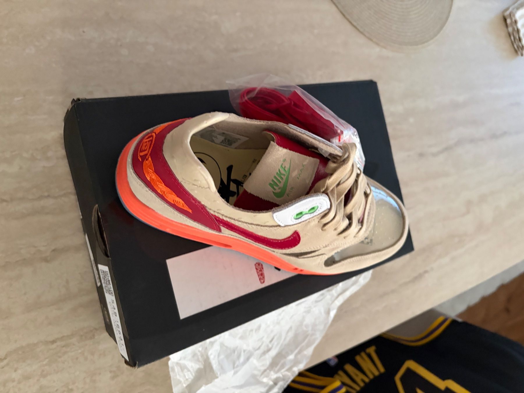 Scarpe da uomo: Nike Air Max 1 Grösse 42 neuwertig mit Box – Nuovo e nell'imballaggio originale da Wangen SZ venduto da kuchenmeister 1