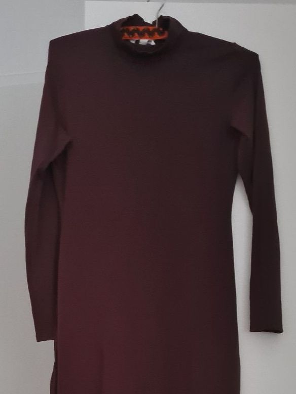 H&M Kleider: Damen Kleid Gr. M Weinrot – Gebraucht aus Steinen von turbogeiss99 1