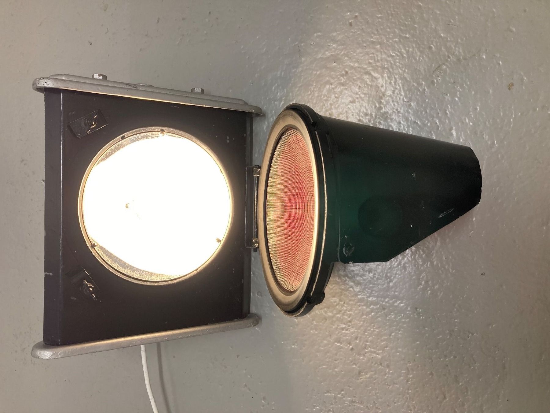 Lampes: Original alte Ampel /  Verkehrssignal / Rotlicht – D'occasion à Zürich par Stuchi1 9