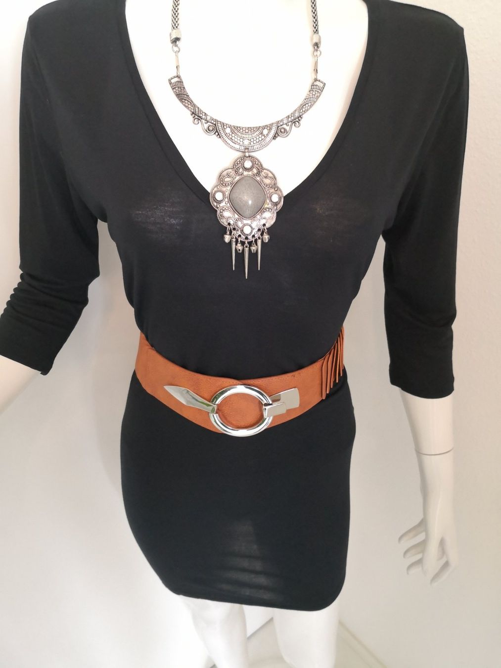 Mango Kleider: 🤩MANGO KLEID SCHWARZ & V-SCHNITT – Neu (gemäss Beschreibung) aus Olten von Naja-Twins-Twins 6
