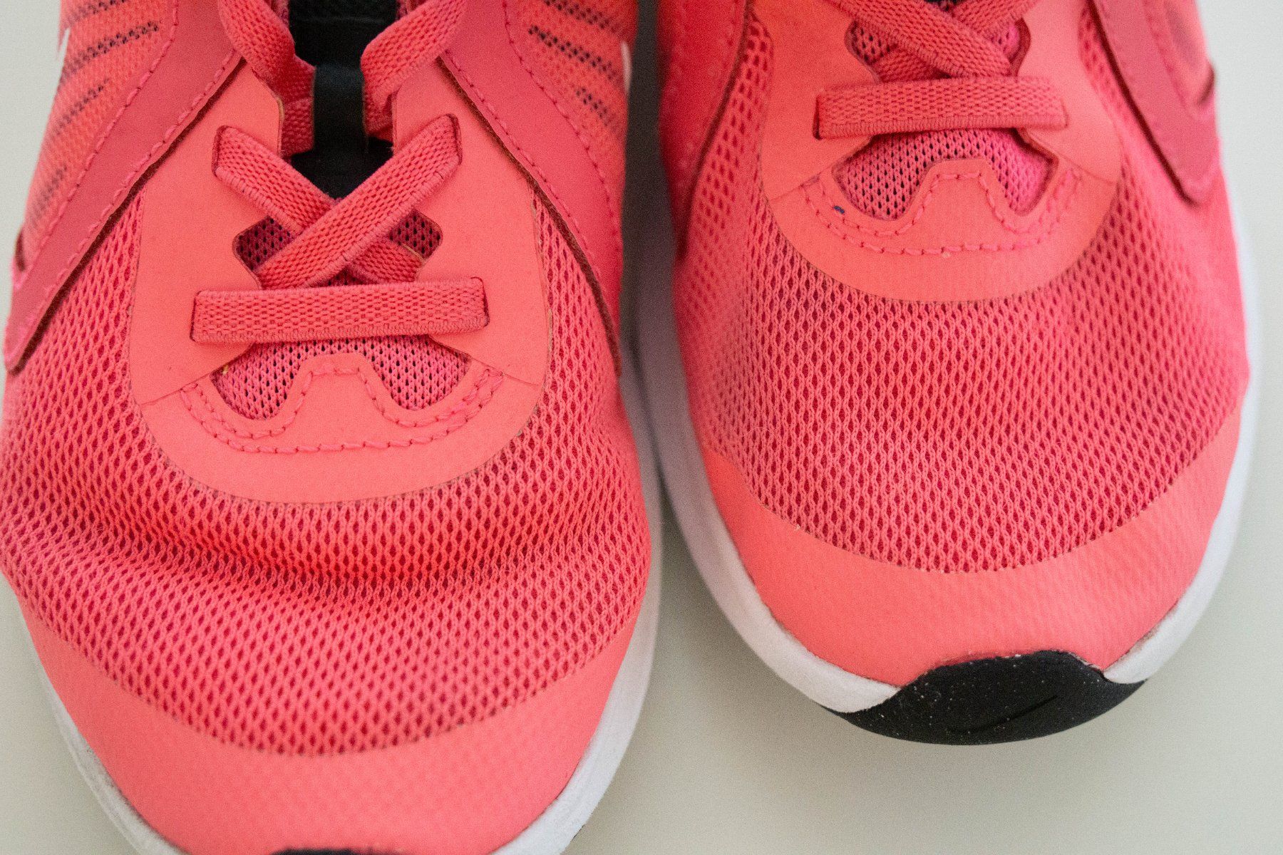 Nike Scarpe per ragazze: Nike Mädchen - Turnschuhe / Sneaker Gr.32 – Usato da Zürich venduto da sambaum 3