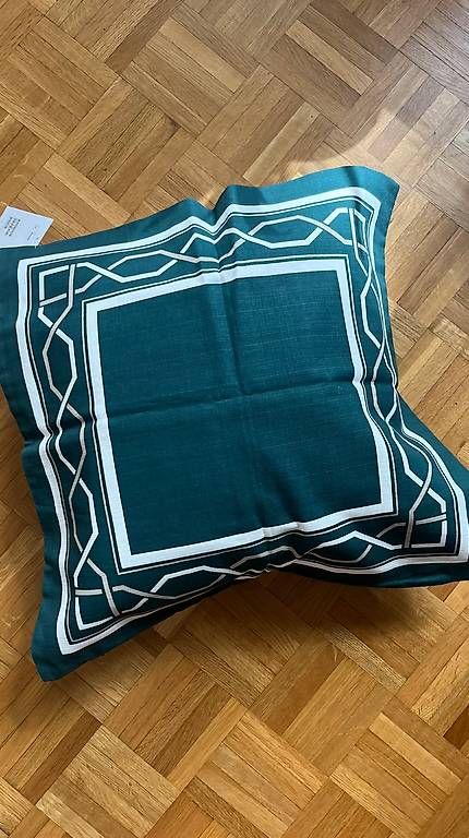Cuscini: Taie de coussin décorative émeraude - Neuve – Usato da Genève venduto da mar_k5bv 1