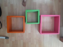 Etagères pour la chambre des enfants