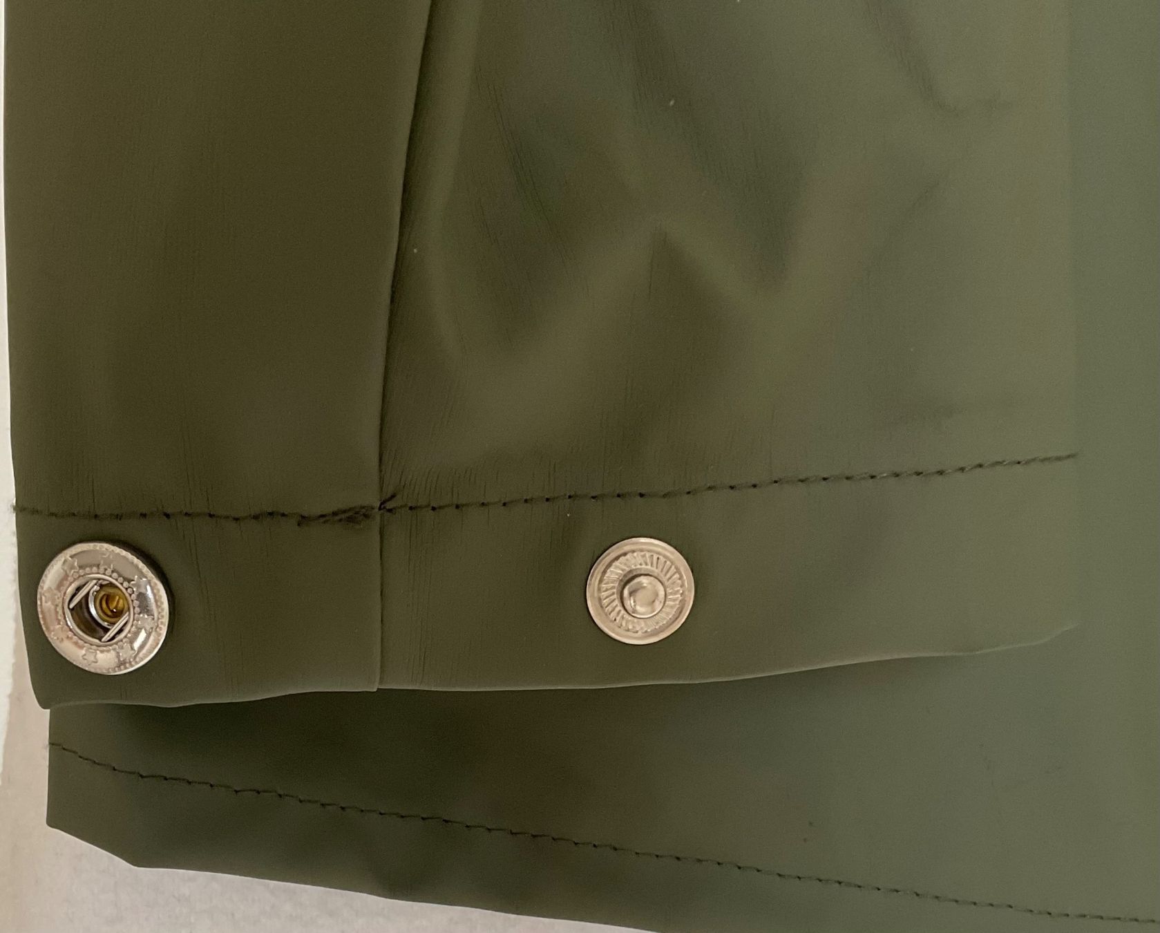 Rains Giacche: Rains veste kaki - 38 – Nuovo (secondo la descrizione) da Corseaux venduto da Mililaforet75 2