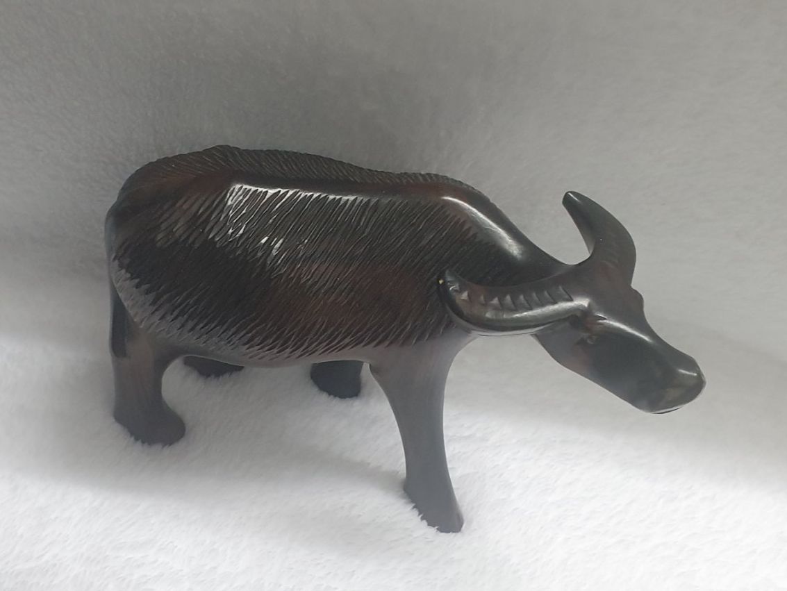 Figuren: Handgeschnitzter Wasserbüffel aus Edelholz Vintage Figur – Gebraucht aus Abtwil AG von MaVo.0710 1
