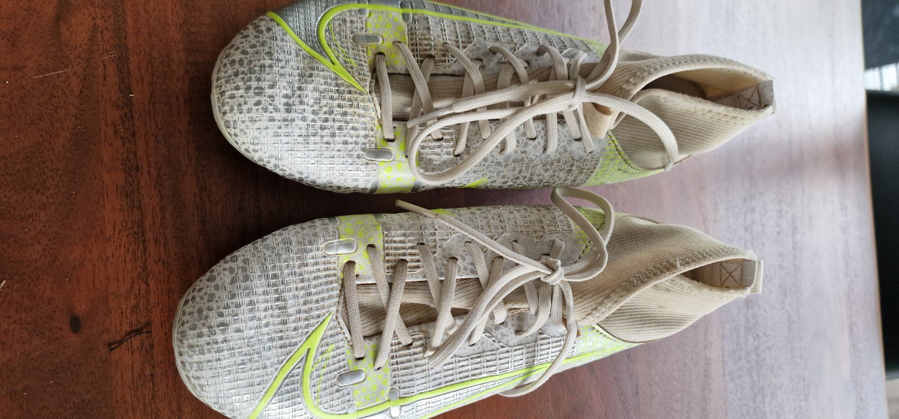 Nike Scarpe per ragazzi: Chaussures de foot Nike 36.5 – Usato da Courrendlin venduto da Lilou