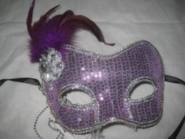HALBMASKE       LILA