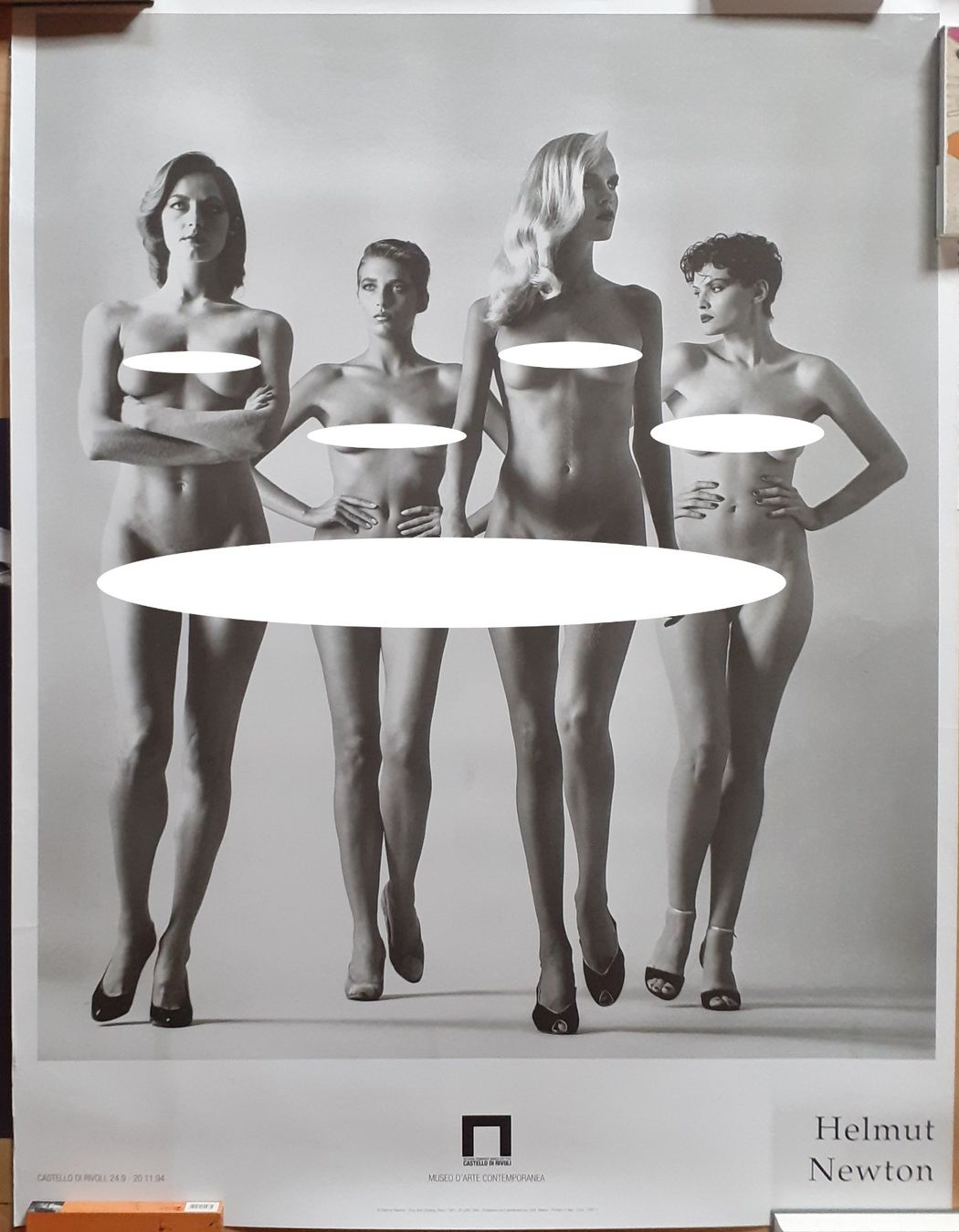 Foto & Immagini: Helmut Newton, "They are coming"  Grossformat 1994 – Usato da Basel venduto da Luge