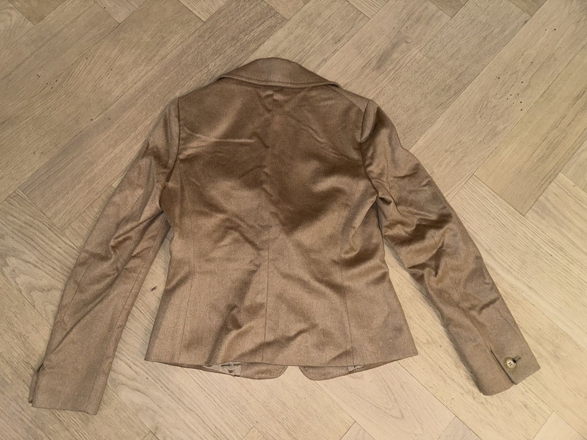 Max Mara Giacche: MAX MARA - Blazer chameau - taille CH 40 – Nuovo (secondo la descrizione) da Genève venduto da Lucie.hwrth 4