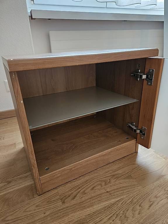 Comodini: 2 Nachttischchen 50cm  – Usato da Schwerzenbach venduto da Sellstuff 3