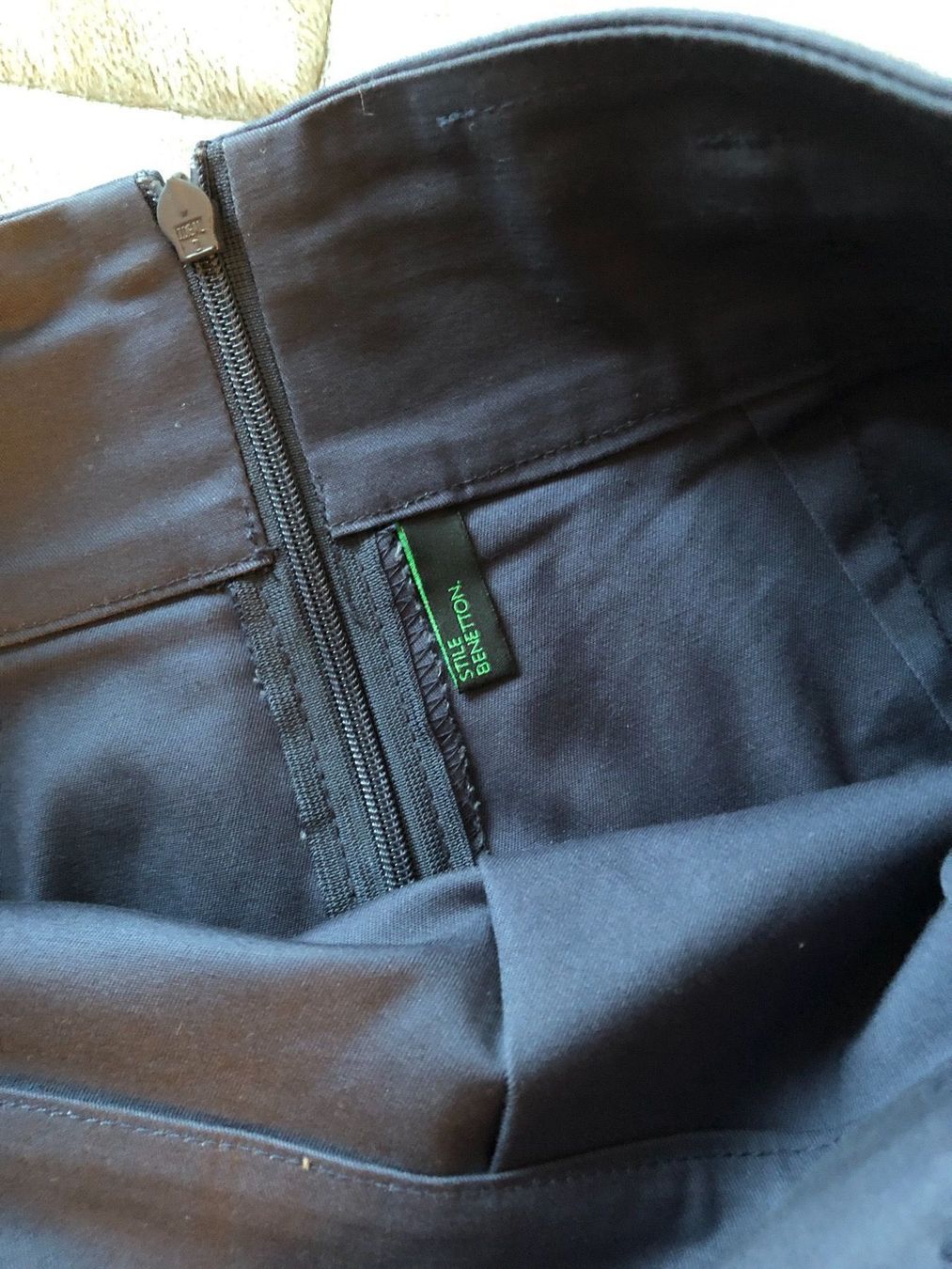 Benetton Gonne: 1 Skirt & 2 Tops – Usato da Brugg AG venduto da Magna3 5