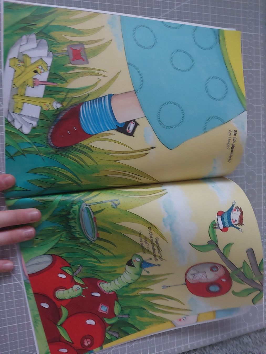 Bücher: Kinderbuch Am I small? Bin ich klein? Philipp Winterberg  – Gebraucht aus Beckenried von canvasdream 2