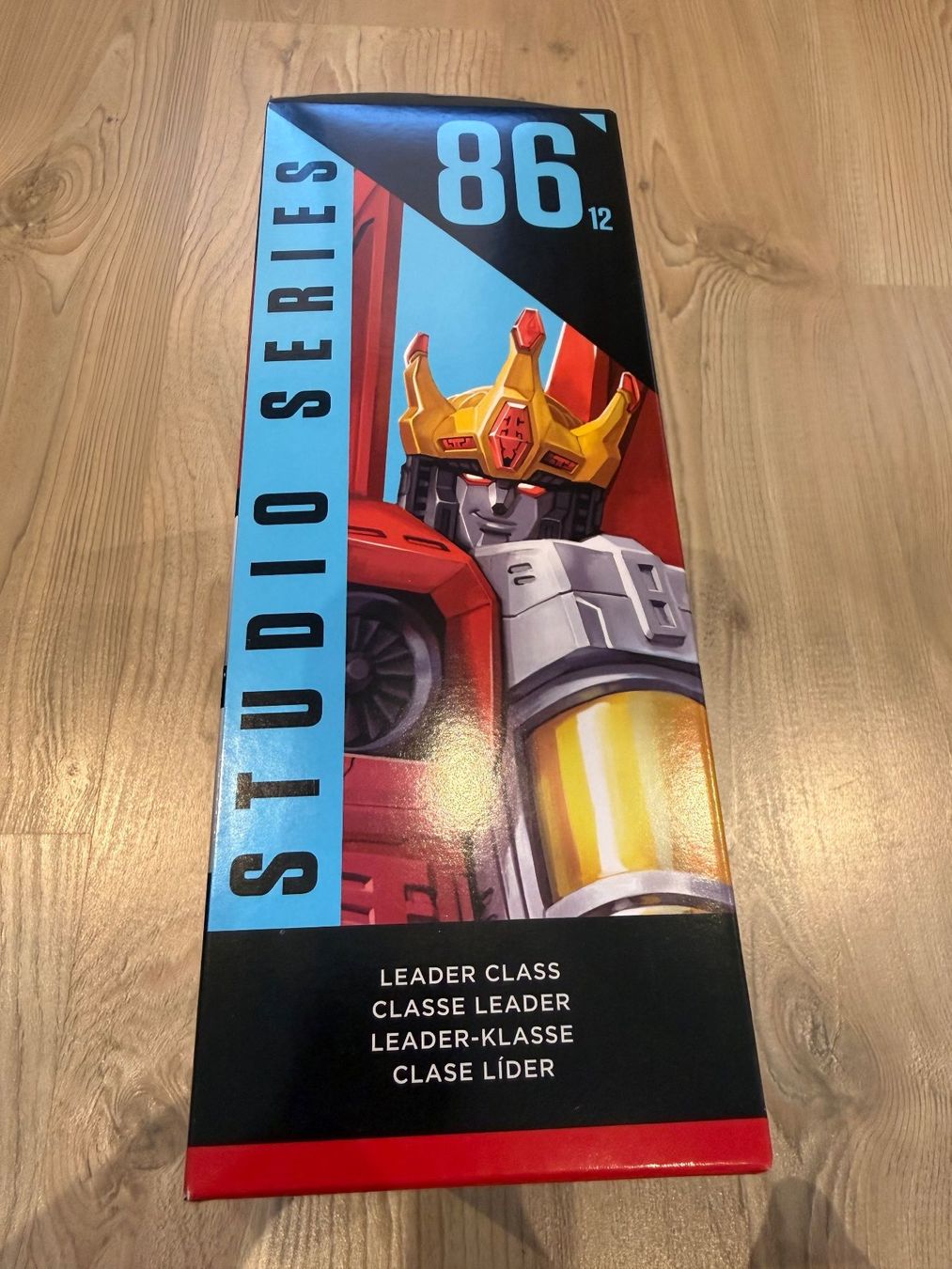 Statuette: Transformers Studio 86-12 Leader Class CORONATION STARSCREAM – Nuovo e nell'imballaggio originale da Recherswil venduto da Yasa97 1