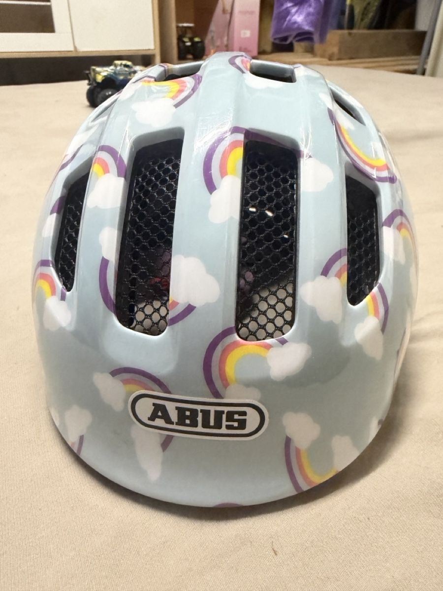 Abus Caschi: Kinder Velohelm Abus Regenbogen Motiv – Usato da Uetendorf venduto da steinmann90