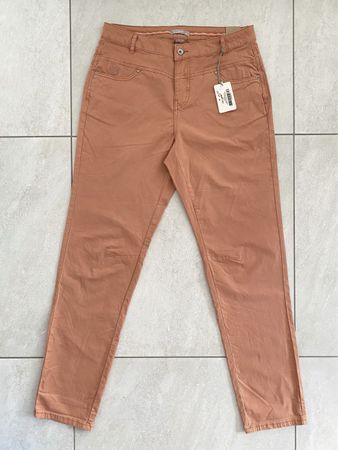 Leichte Damen Hose von NILE, Gr. M, Tapered long. Neu.