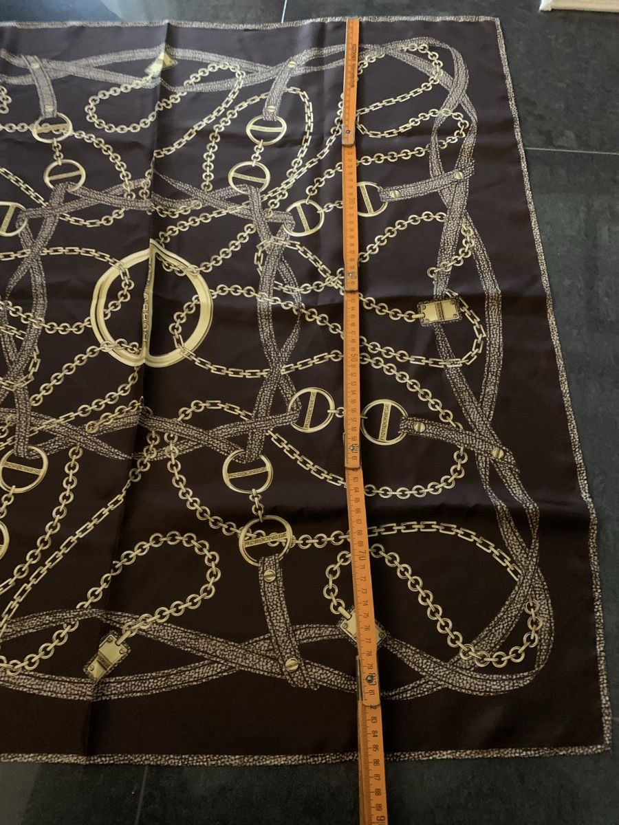 Borbonese Foulard & Sciarpe: Borbonese Foulard  – Usato da Bergdietikon venduto da zor_856j 4