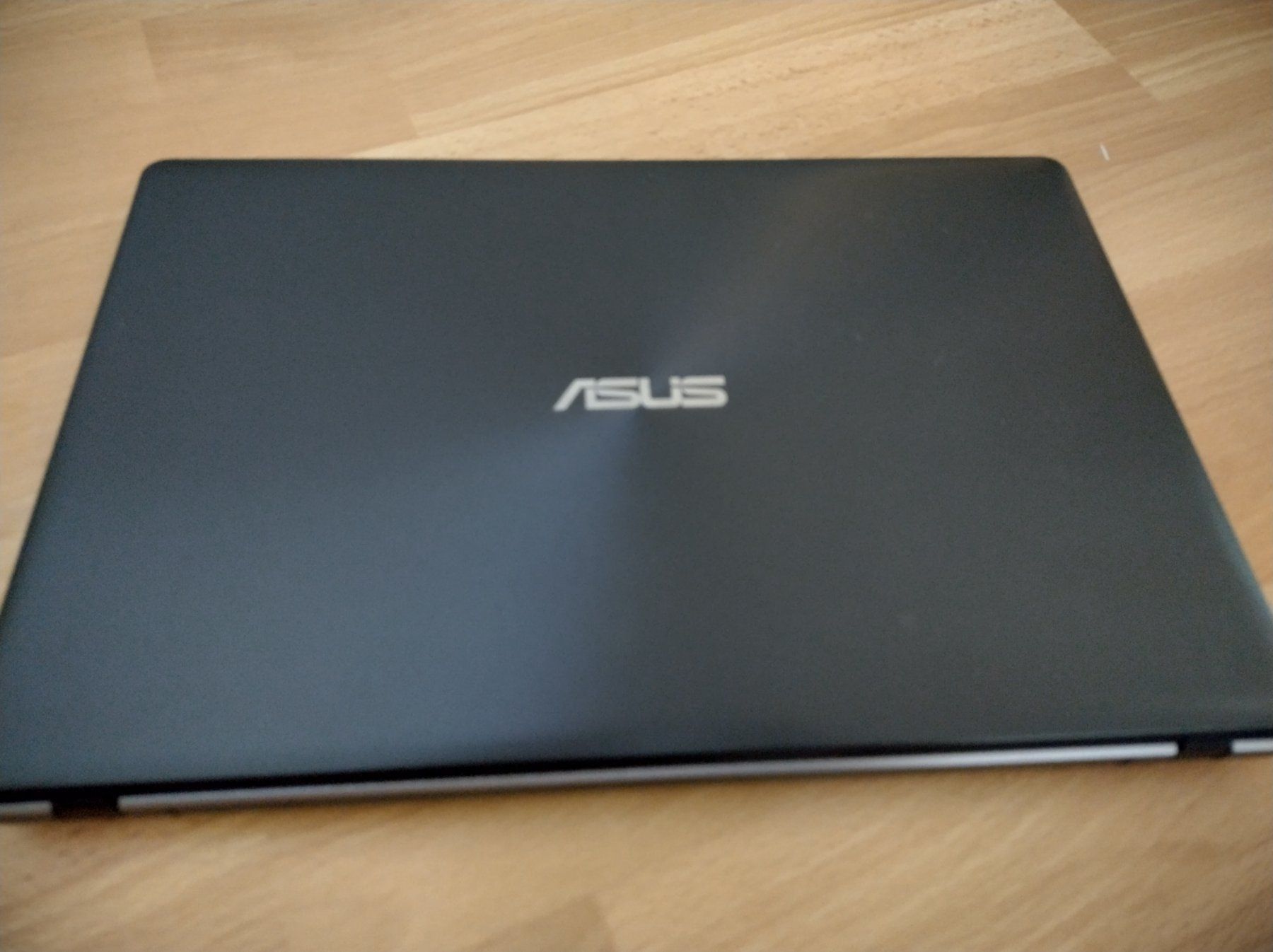 Asus Notebook: ASUS  Laptop – Usato da Utzenstorf venduto da rodomi3
