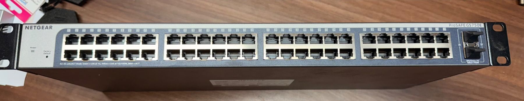 Netgear Modem & Router: Netgear 50 portswitch 50 Prosafe GS750e – Usato da Hergiswil LU venduto da mechutaume