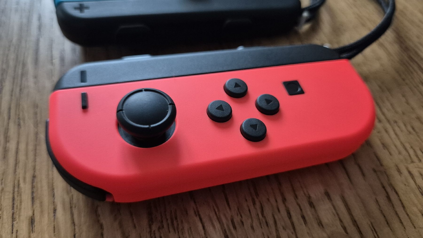 Nintendo Controller: Nintendo Switch Joy-Con Set Rot/Blau – Nuovo (secondo la descrizione) da Au SG venduto da KonsoleWerk 2