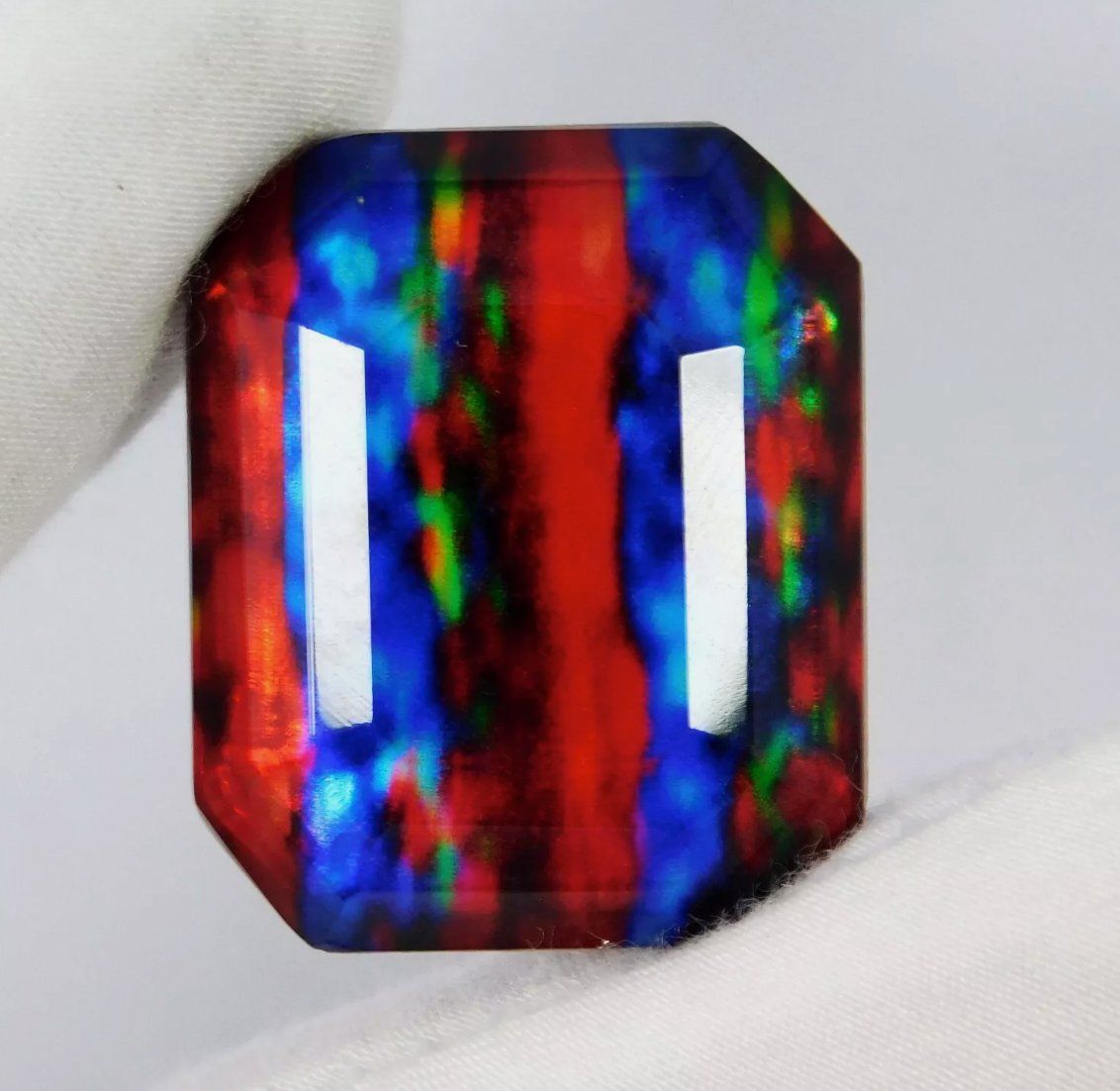 Pietre preziose: Certified 61.00 Ct – Nuovo e nell'imballaggio originale da Genève venduto da AWWA 1