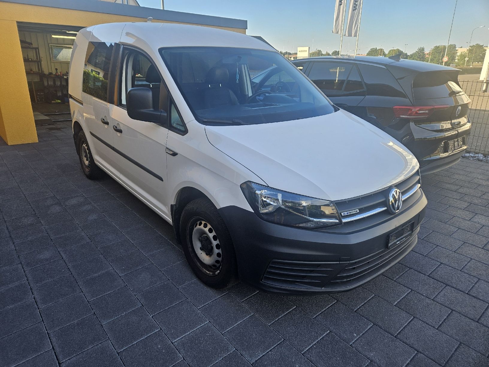 VW Nutzfahrzeuge: VW Caddy 4 Erdgas – Gebraucht aus Riedt.b.Erlen von stopanje 1